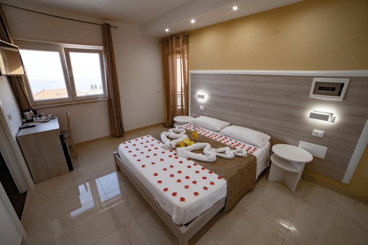 B&B Jerocades Parghelia Kültér fotó